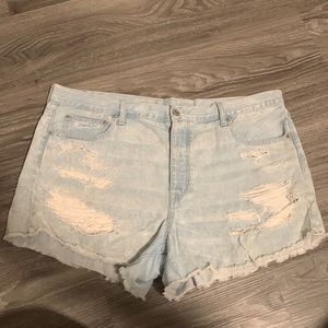 American Eagle Light Wash Jean Shorts